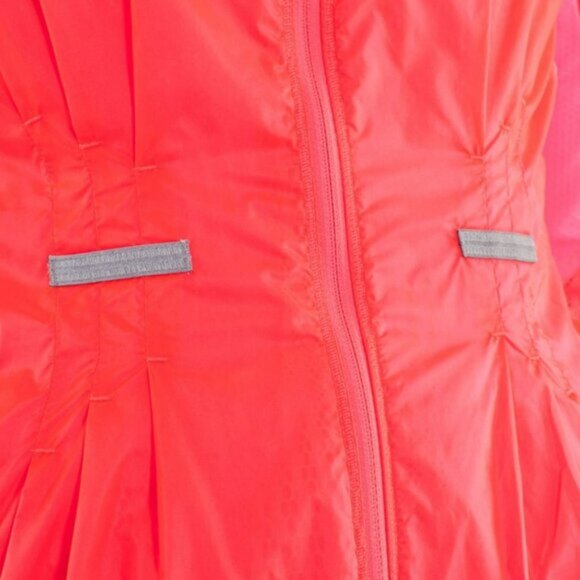 Lululemon Run Nothing To Hide Jacket Flash Coral Pink Mesh Panels Back Size 8 - Picture 10 of 13